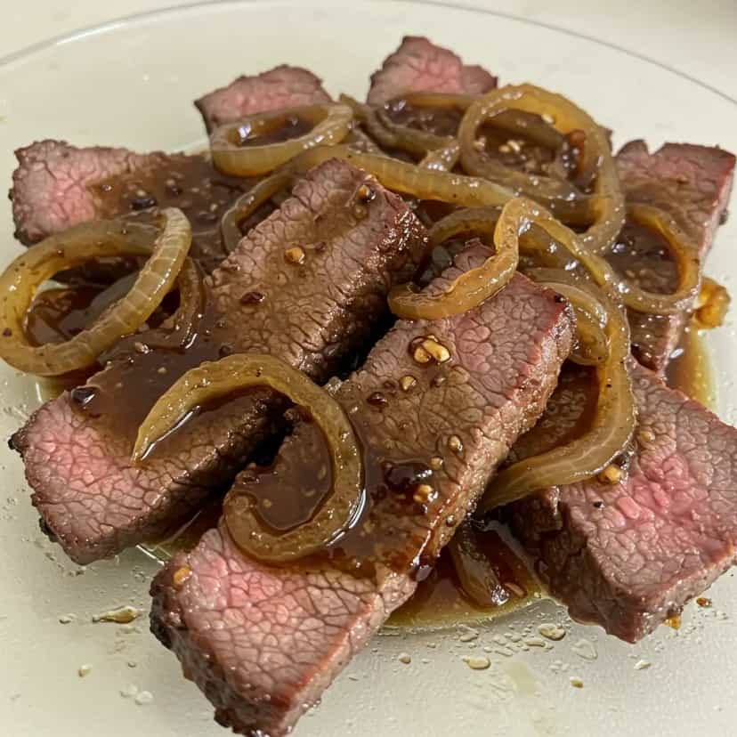 Foto deliciosa de Bife ao Molho de Shoyu pronta para servir - Outras Receitas