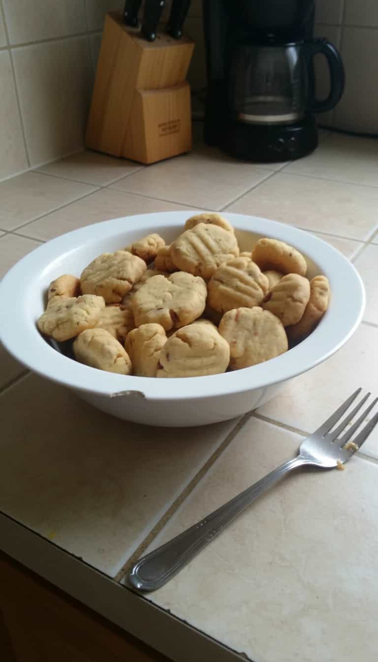 Foto deliciosa de Biscoito de Cebola pronta para servir - Chips & Biscoitos