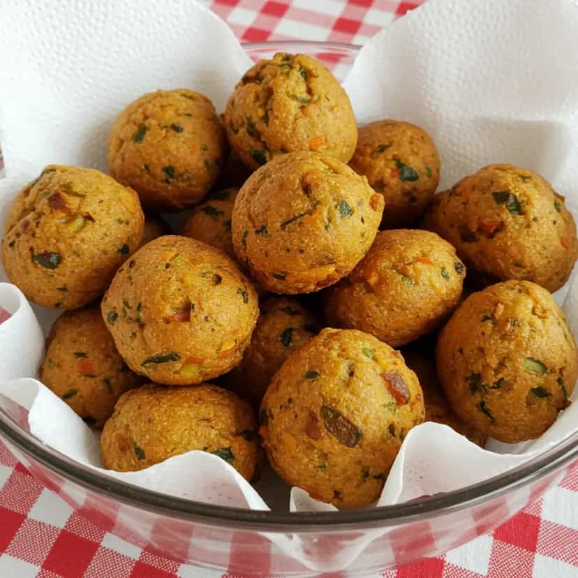 Foto deliciosa de Bolinhos de Soja com Temperos pronta para servir - Salgadinhos