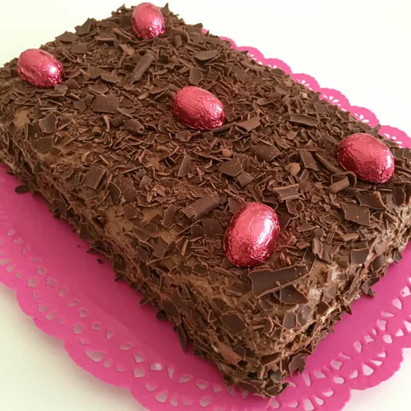 Foto deliciosa de Bolo Sonho de Valsa pronta para servir - Bolos & Cupcakes