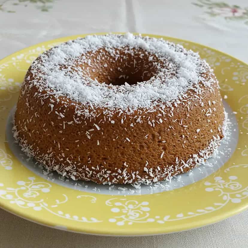 Foto deliciosa de Brigadeirão Cremoso pronta para servir - Pudins & Cremes