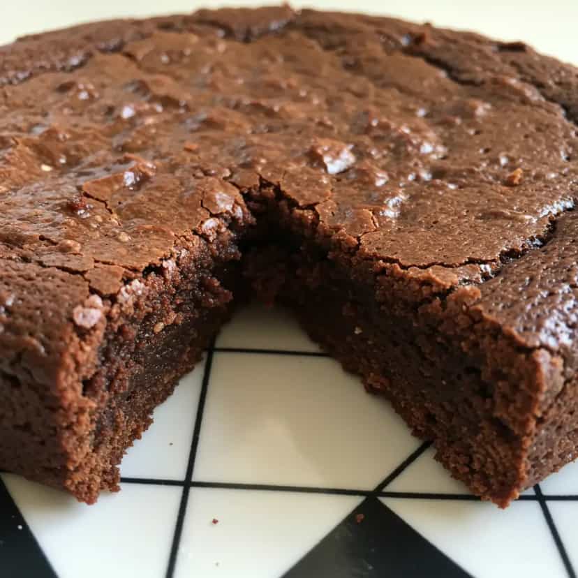 Foto deliciosa de Brownie de Chocolate com Coco pronta para servir - Brownies & Cookies