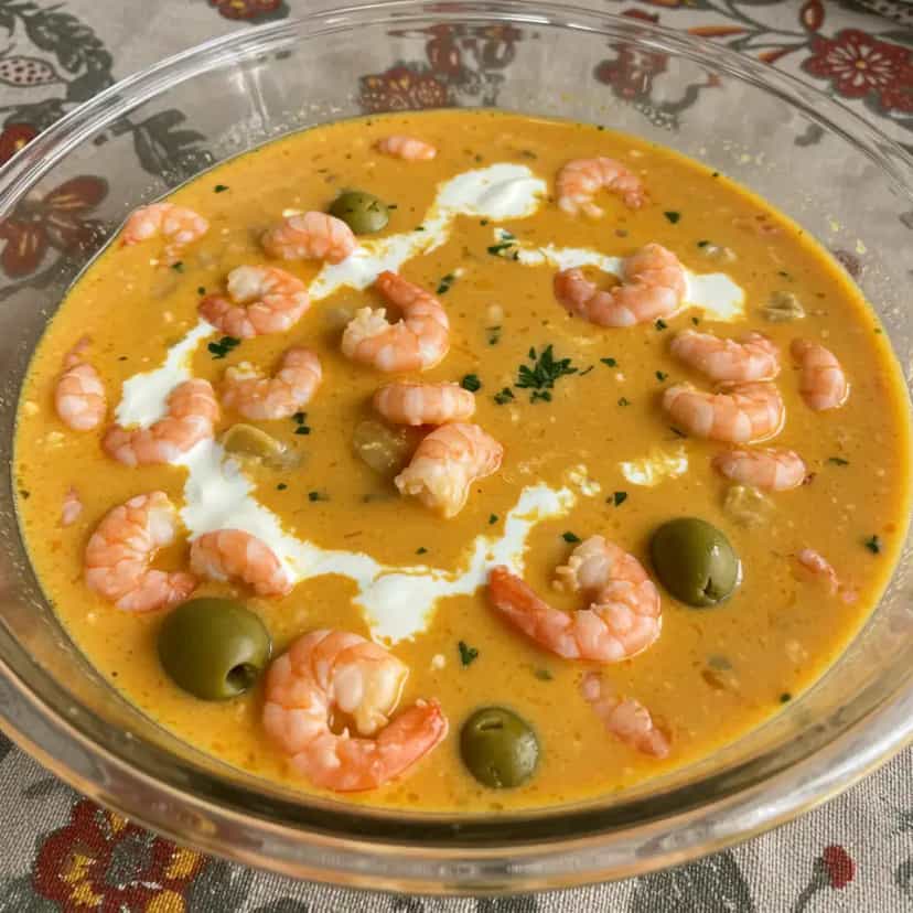 Foto deliciosa de Camarões ao Creme de Chuchu pronta para servir - Peixes & Frutos do Mar