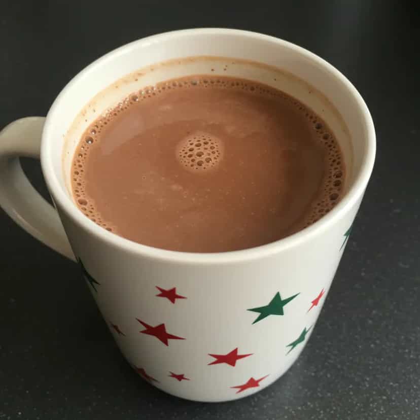 Foto deliciosa de Chocolate Quente Cremoso pronta para servir - Bebidas Quentes