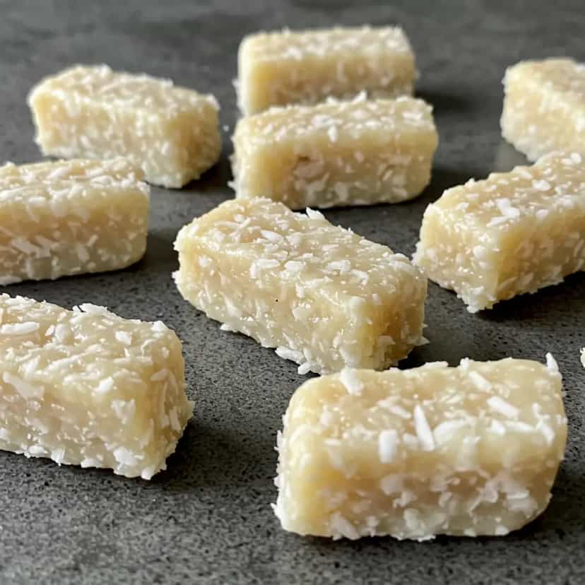 Foto deliciosa de Cocada Cremosa de Leite Condensado pronta para servir - Outras Receitas