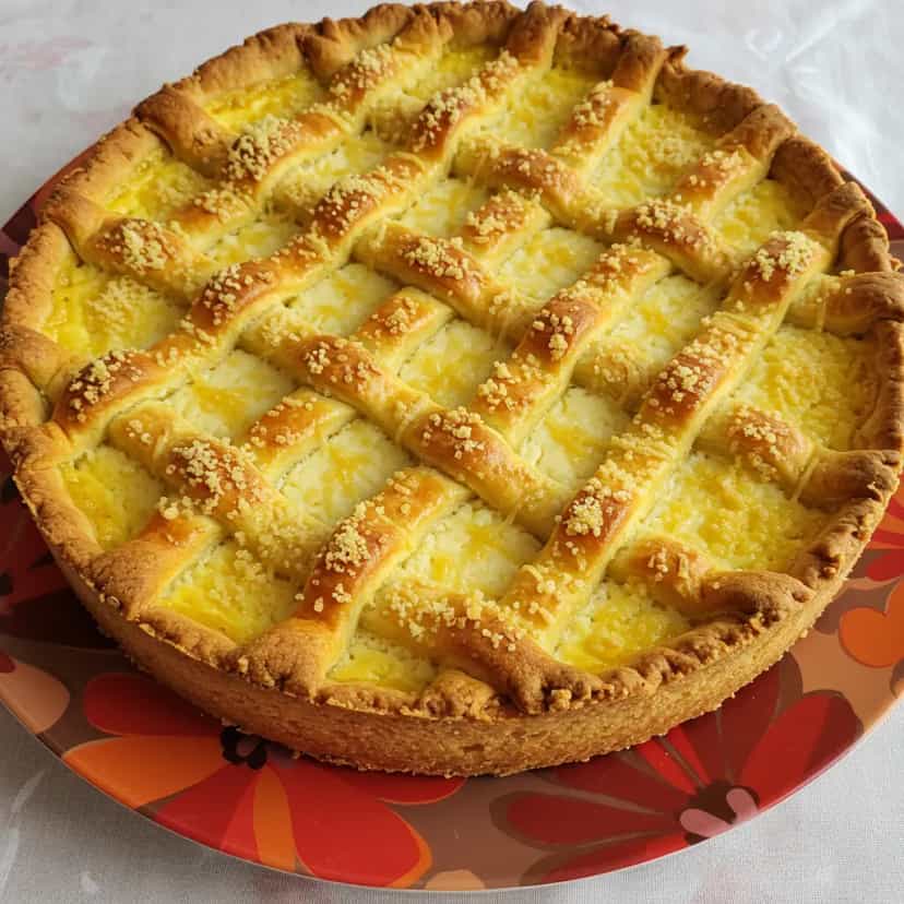 Foto deliciosa de Empadão de Palmito pronta para servir - Pizzas & Salgados