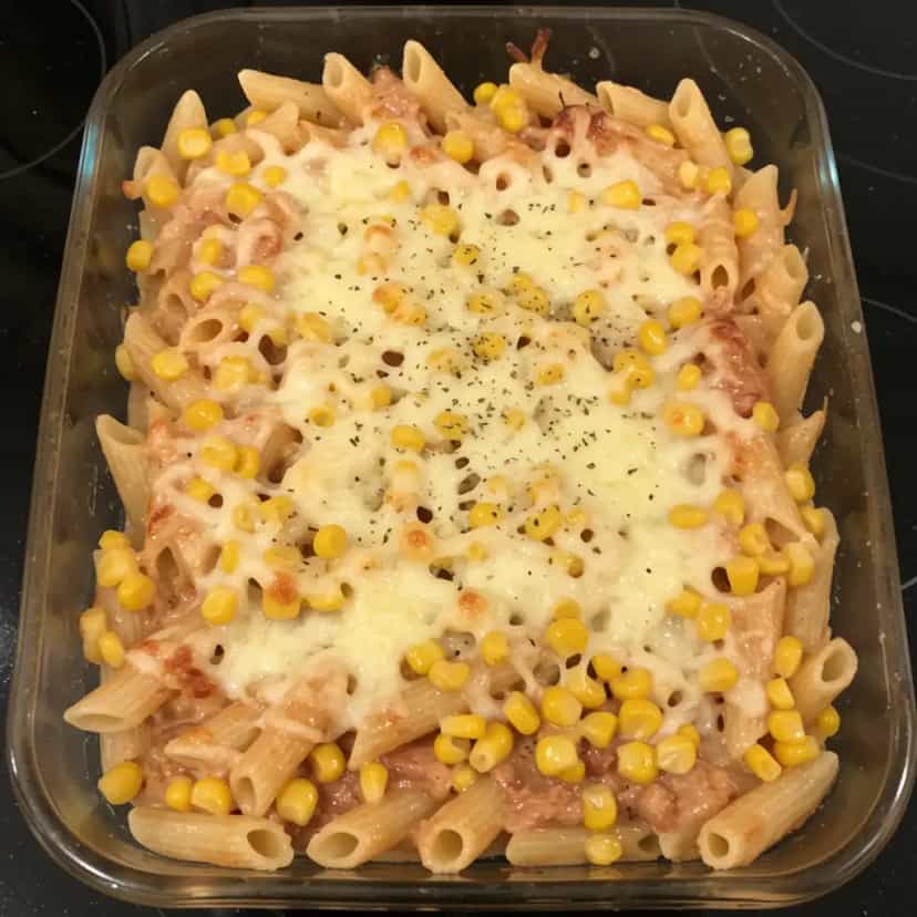 Foto deliciosa de Macarrão Gratinado com Carne Moída pronta para servir - Massas & Macarrão