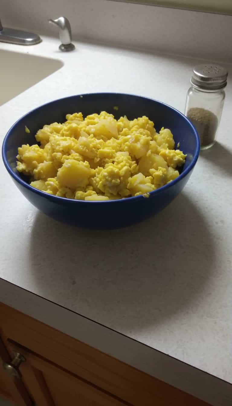 Foto deliciosa de Omelete de Frango com Queijo pronta para servir - Ovos