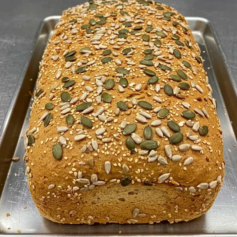 Foto deliciosa de Pão integral 7 grãos pronta para servir - Torradas & Toasts