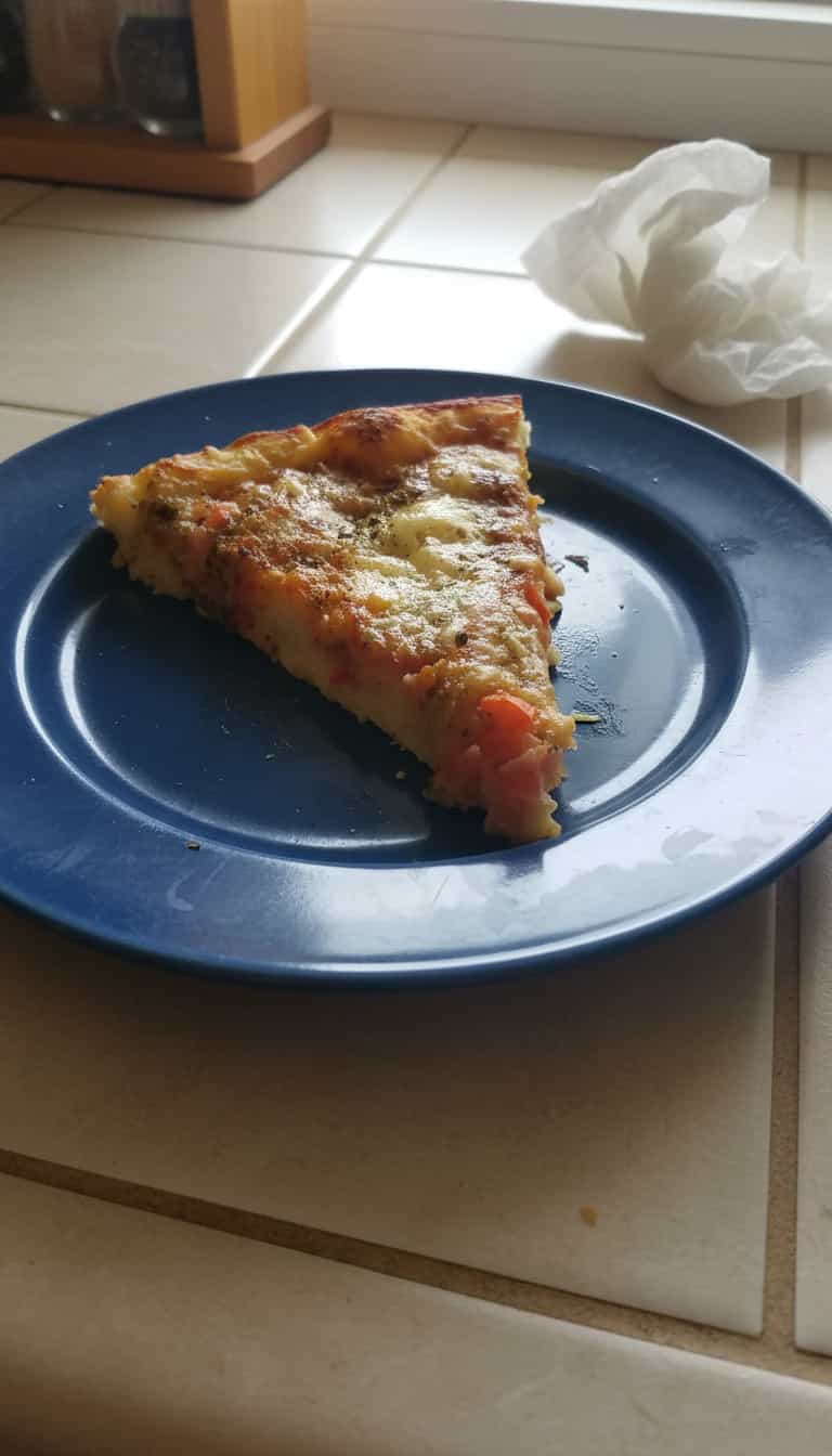 Foto deliciosa de Pizza de Macarrão pronta para servir - Pizzas & Salgados