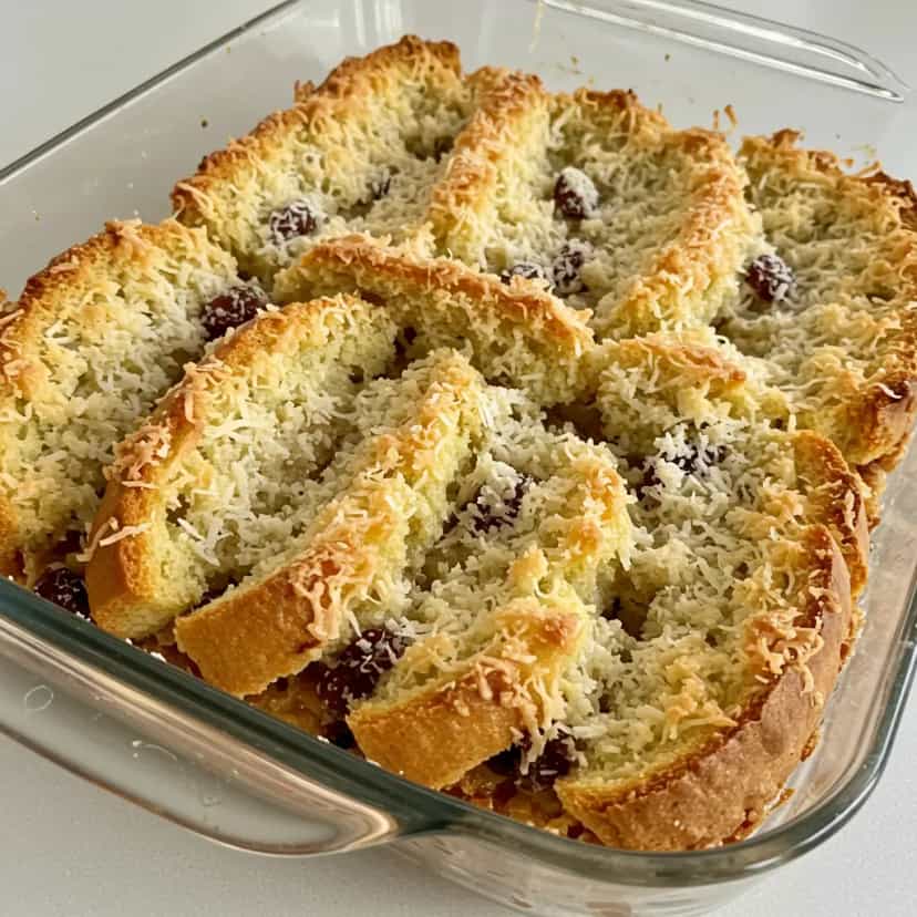 Foto deliciosa de Rabanada de Panetone com Coco e Passas pronta para servir - Outras Receitas