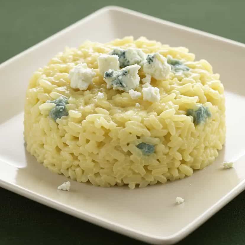 Foto deliciosa de Risoto Cremoso de Gorgonzola pronta para servir - Massas & Macarrão