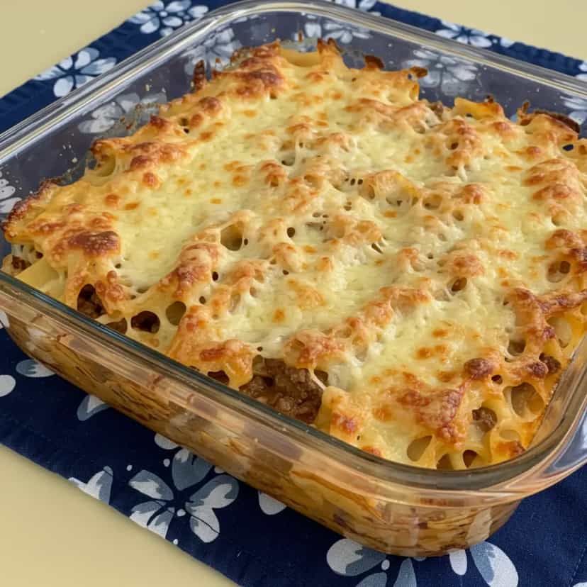 Foto deliciosa de Sorvete Cremoso de Leite Condensado pronta para servir - Doces Gelados & Sorvetes