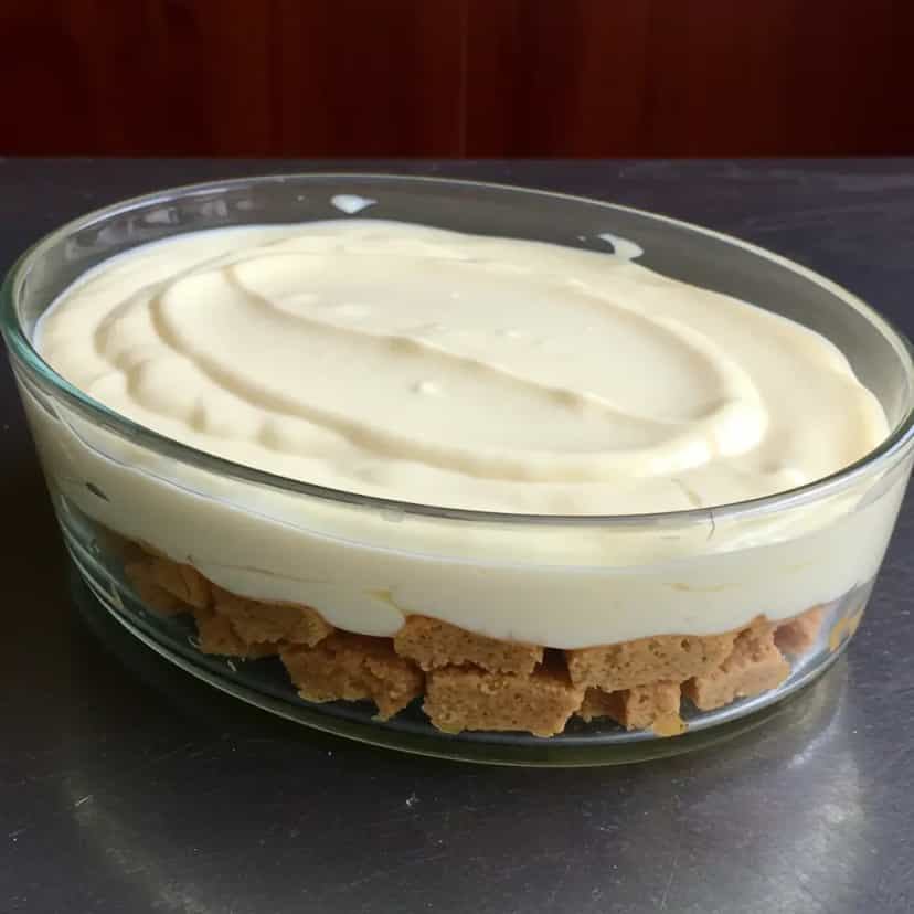 Foto deliciosa de Torta Cremosa de Bolacha Maisena pronta para servir - Tortas & Tortinhas