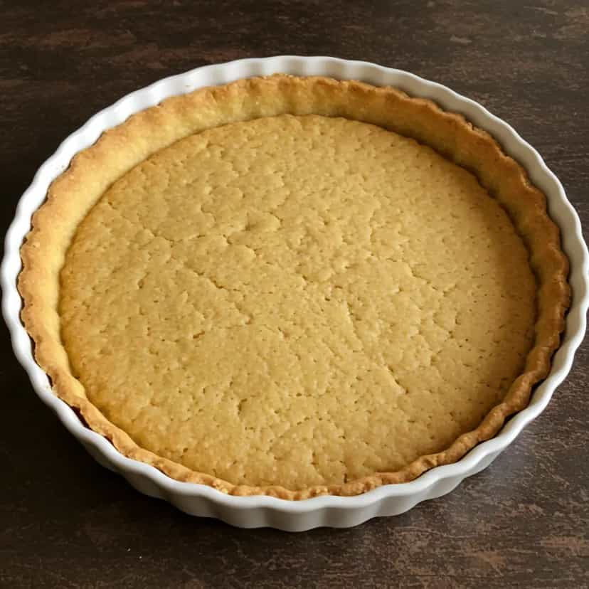 Foto deliciosa de Torta de Morango Irresistível pronta para servir - Tortas & Tortinhas