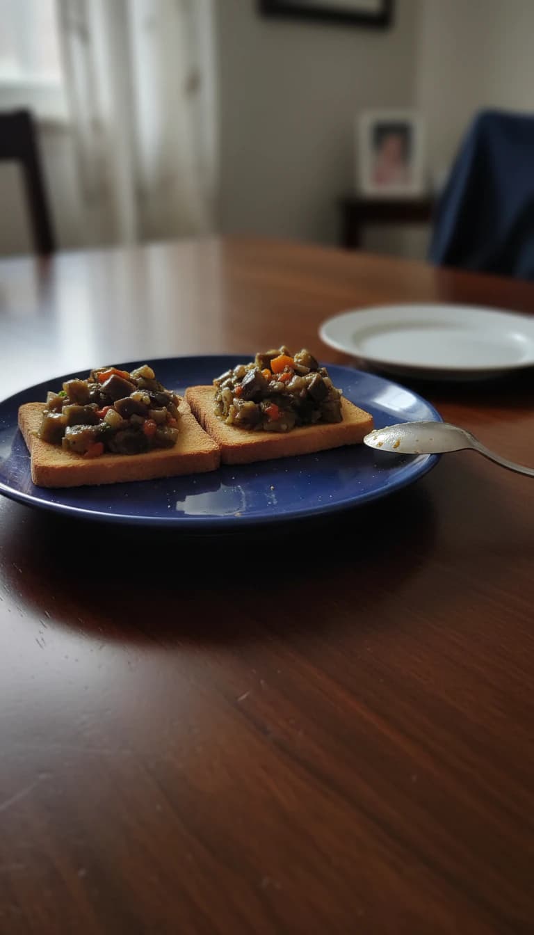 Caponata de Berinjela em Torradas
