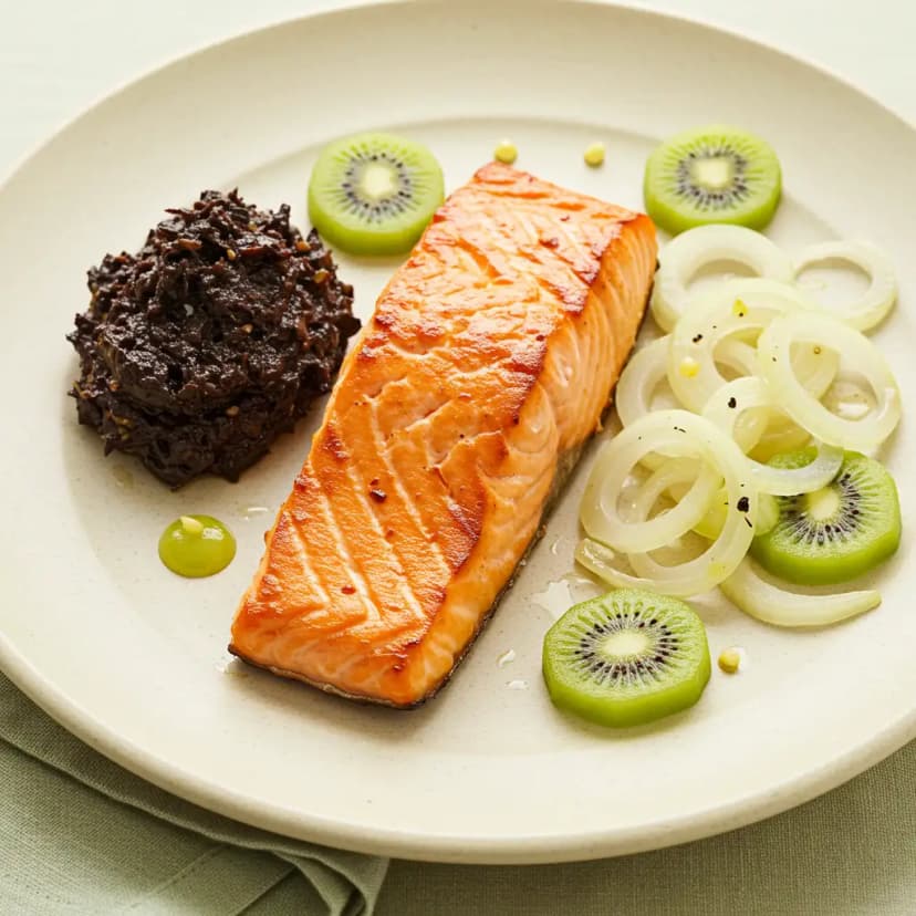 Salmão ao Molho de Cebola e Azeitonas