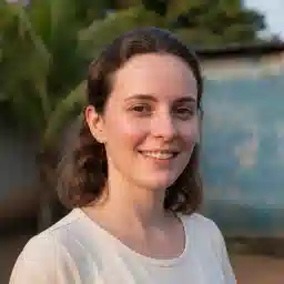 Lívia Pinheiro Sales