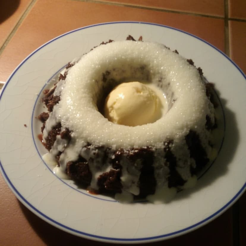Bolo de Chocolate Sem Fermento e Farinha