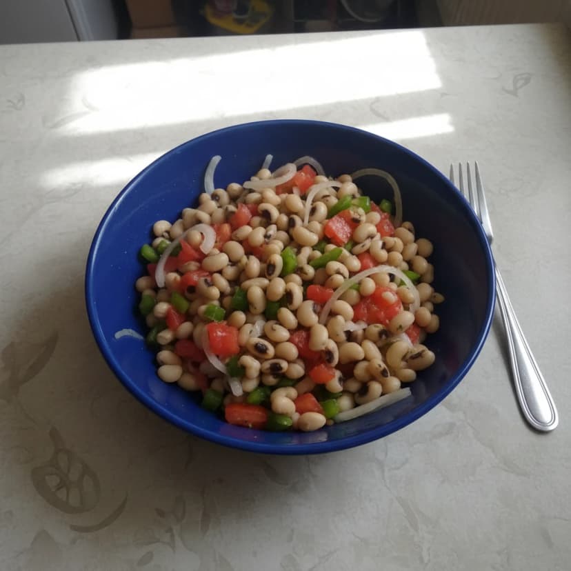 Salada de Feijão Fradinho com Cenoura e Queijo Minas